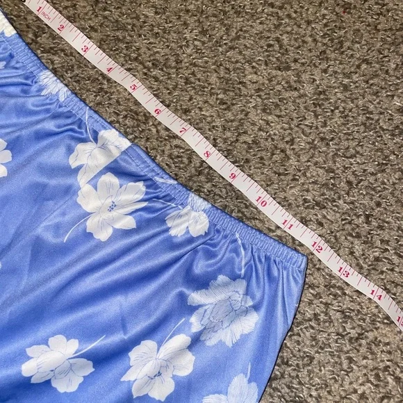 Vintage JCPenney Blue and White Floral Women's Pajama Set - Picture 3 of 6